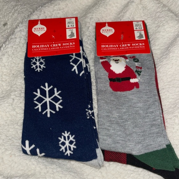 Merry Moments Other - 2 Pair X 2 = 4 pair Holiday Theme Crew Socks Men’s 6-12 nwt
